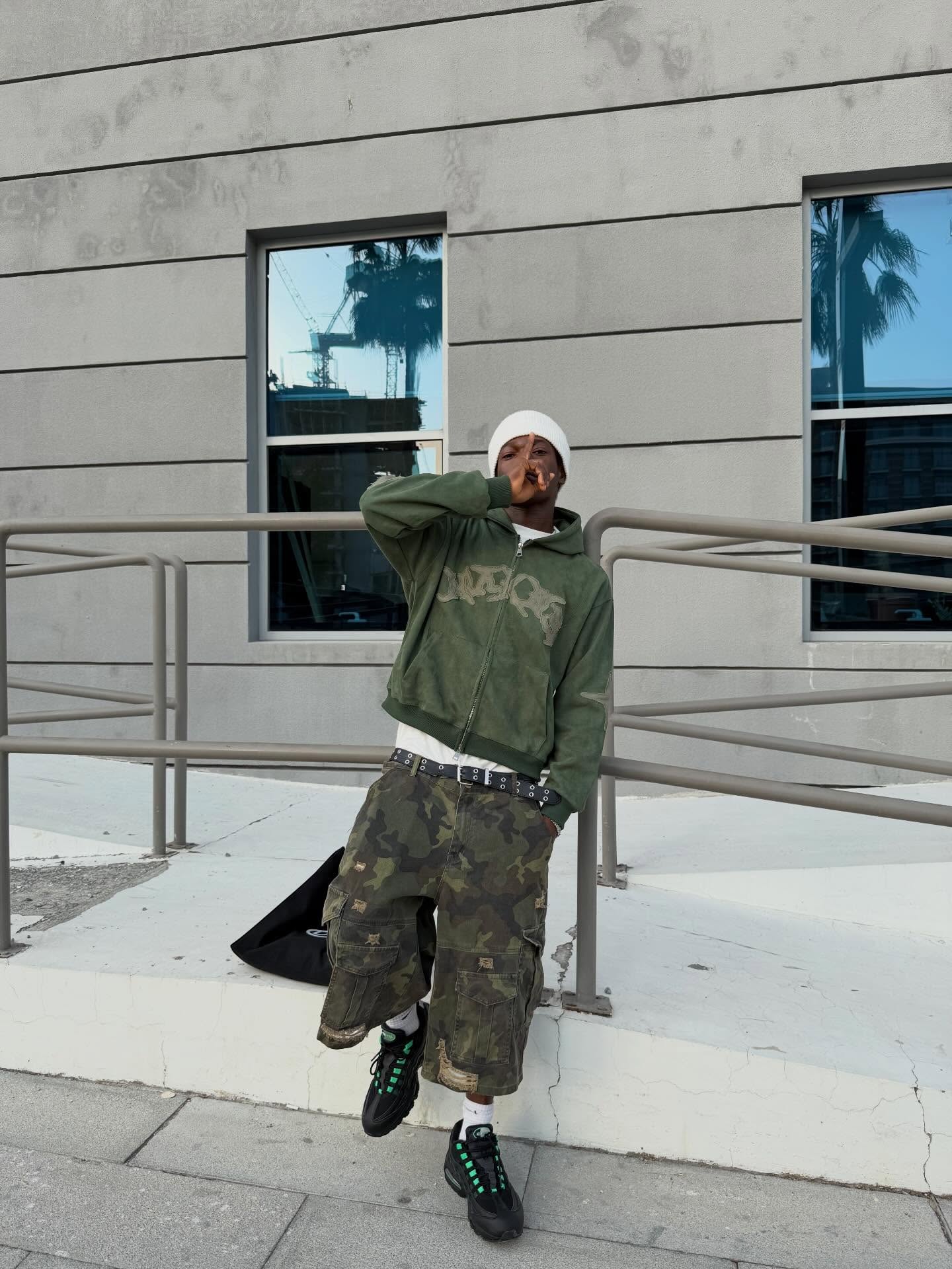 Sweat Zippé Y2K — Sweat Zippé Streetwear Y2K ShineAndGlory